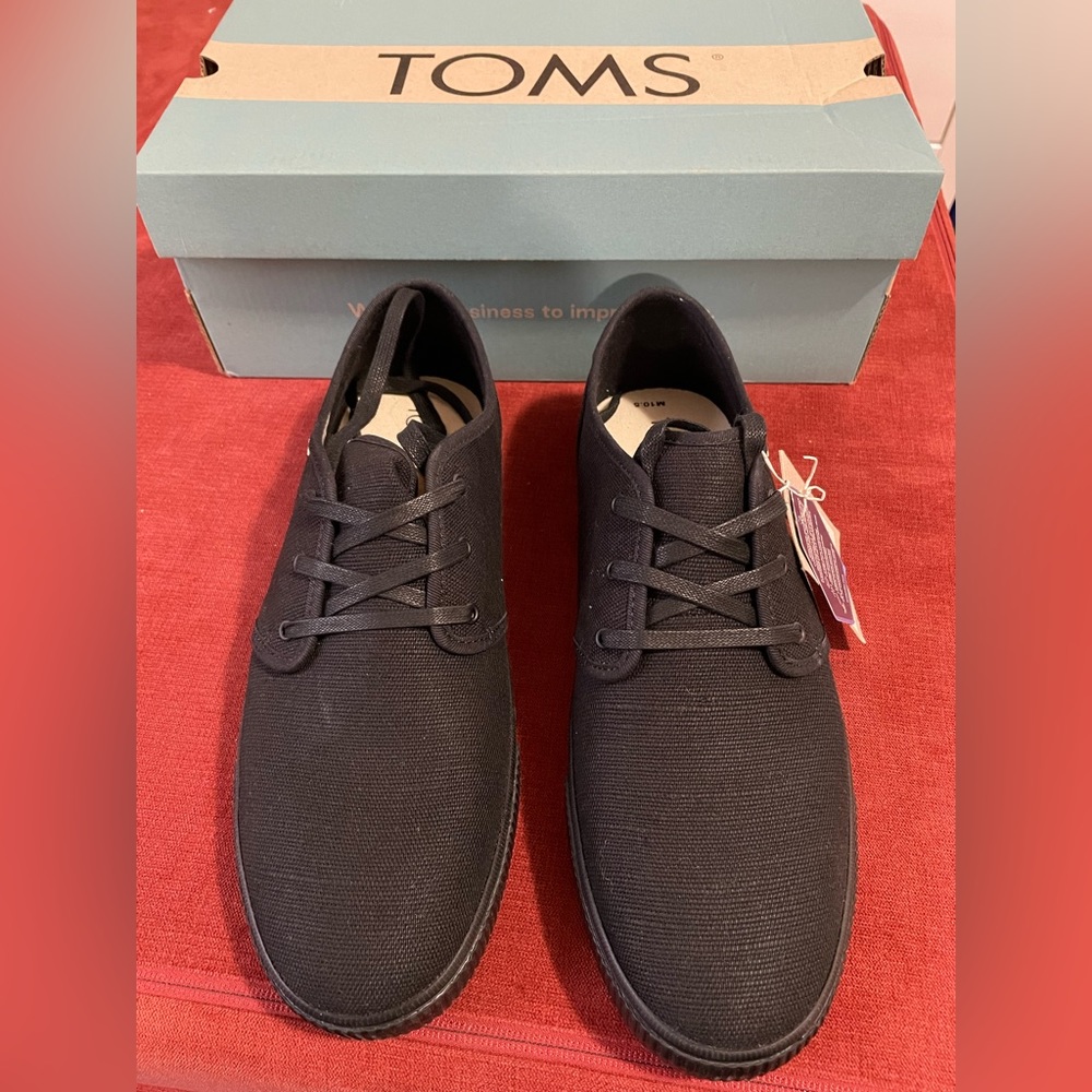NWT Tom’s Black Heritage Canvas